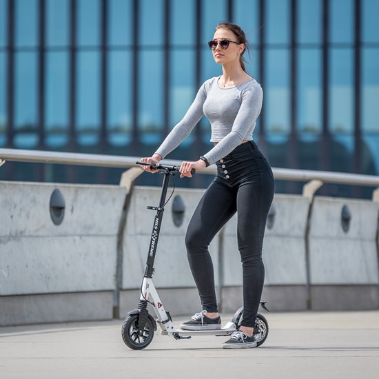 HULAJNOGA Z HAMULCEM TARCZOWYM NILS EXTREME HM208T