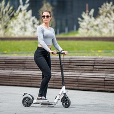 HULAJNOGA Z HAMULCEM TARCZOWYM NILS EXTREME HM208T